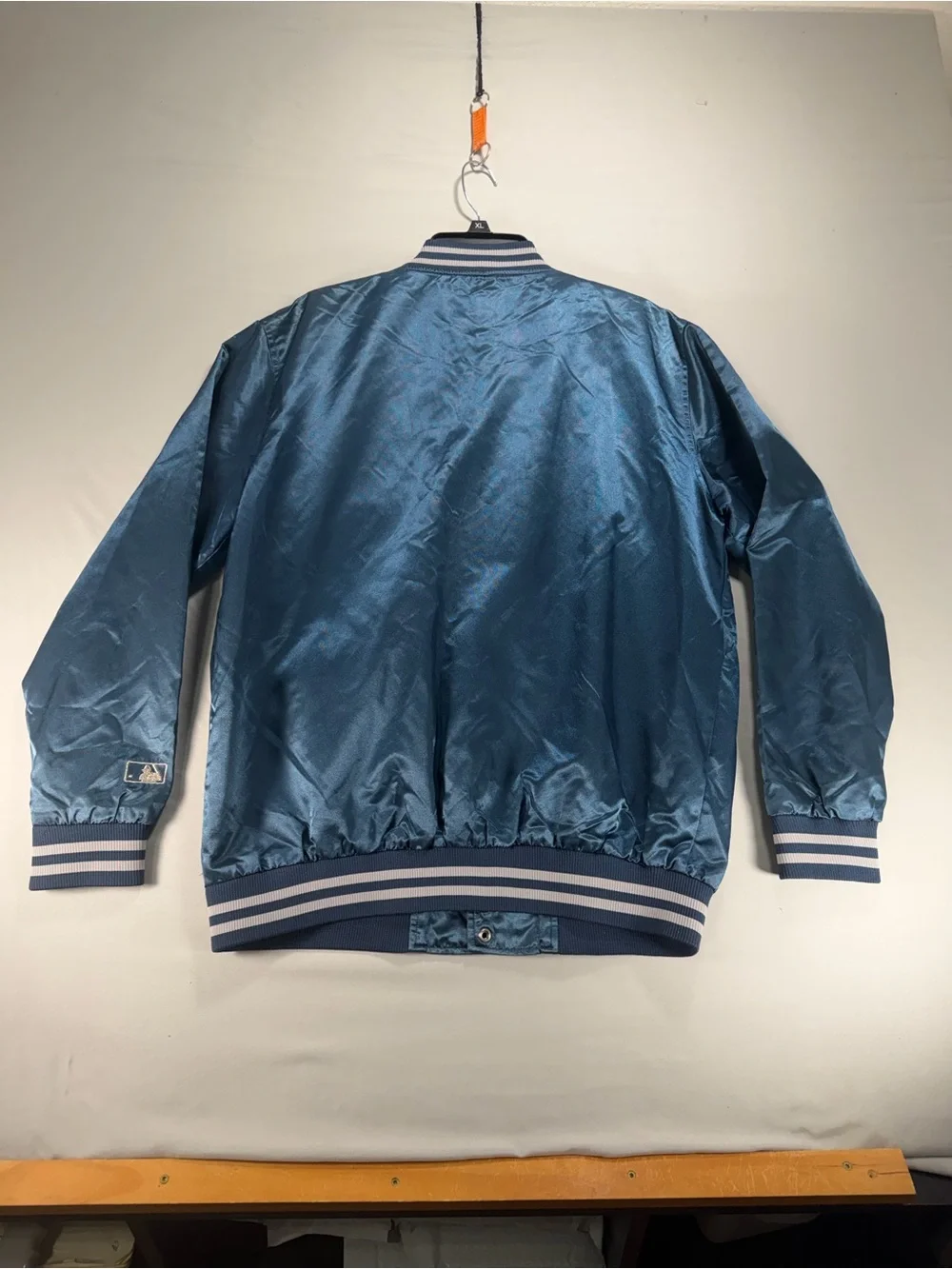 NWOT MLB NY Yankees Blue Satin Bomber Varsity Jacket Mens Medium Mint Cond